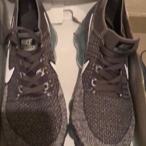 Vapor Max new in box 10 USA